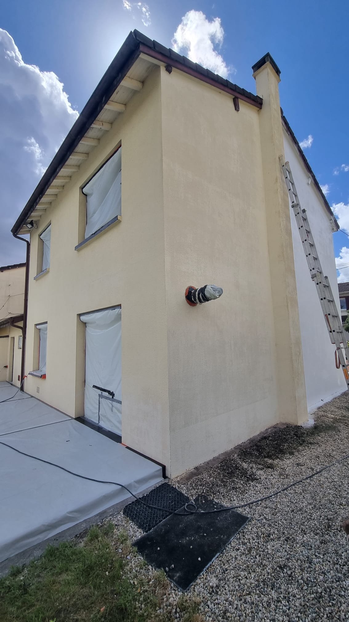 Avant nettoyage de façade à Saint-Médard-en-Jalles